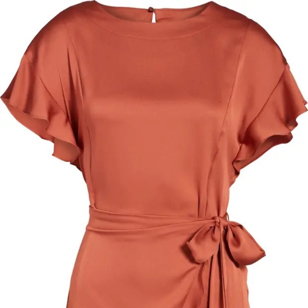 Astr The Label Ruffle Sleeve Satin Dress 💃🏽💃🏽💃🏽